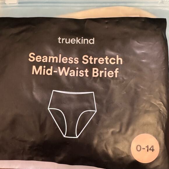 Truekind® Seamless Stretch Mid-Waist Brief OS 0-14 - Picture 2 of 4
